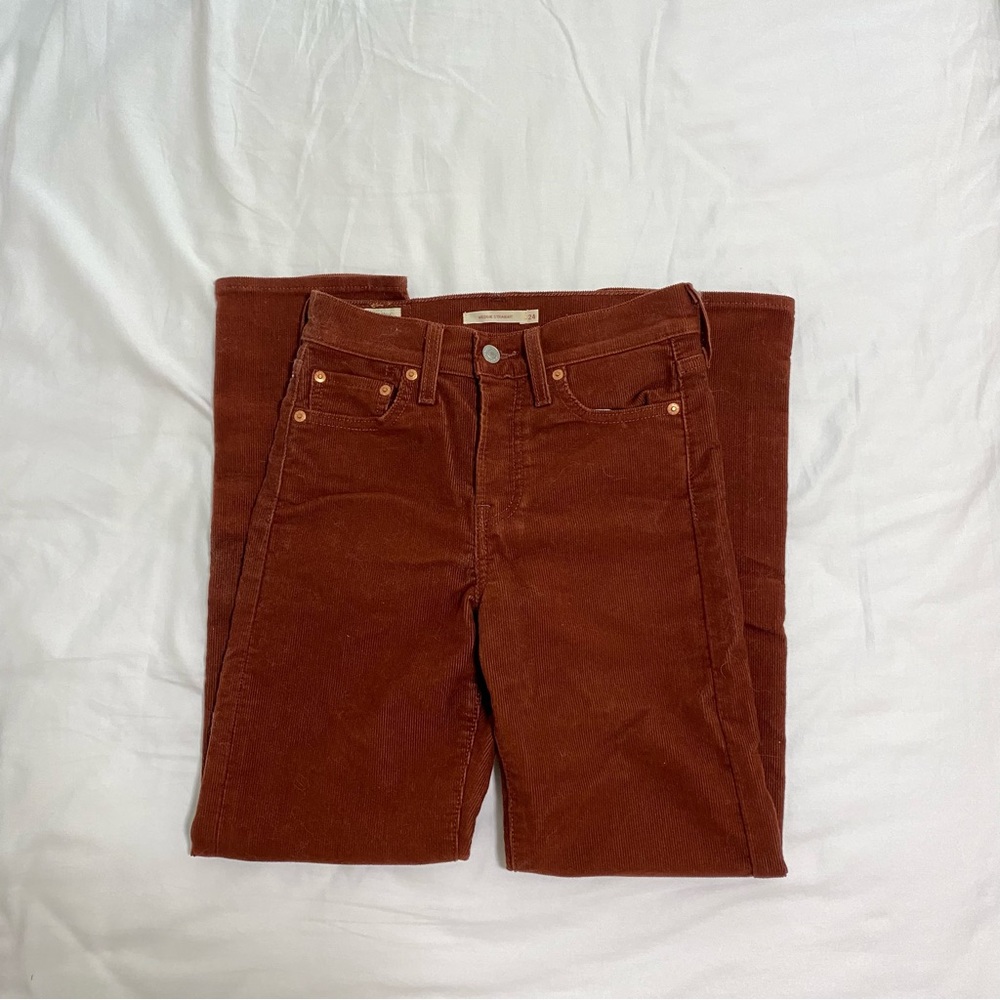 Levi’s Wedgie Straight Corduroy Jeans